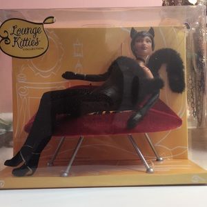 Lounge can you collection Barbie doll.